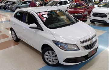 Chevrolet Onix 1.4 MPFi LT 8v - Foto #3