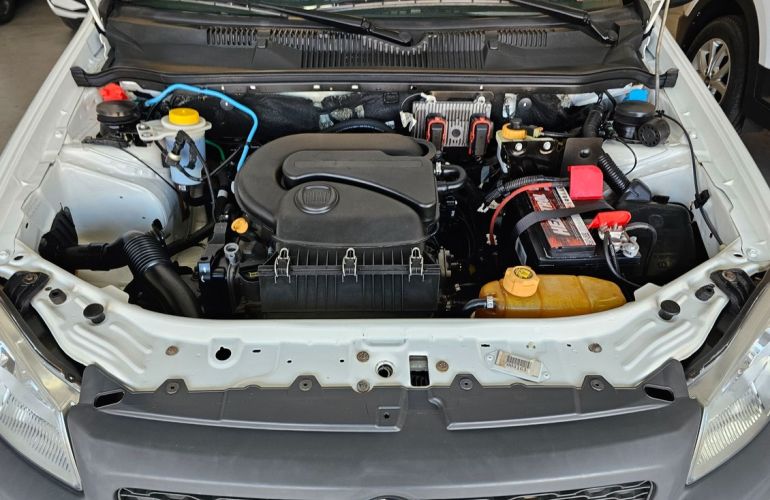 Fiat Strada 1.4 MPi Hard Working CS 8v - Foto #5