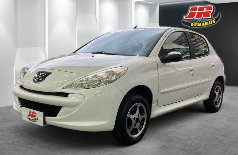 Peugeot 207 1.4 Active 8v - Foto #1