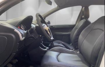 Peugeot 207 1.4 Active 8v - Foto #6
