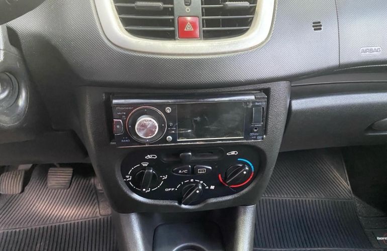 Peugeot 207 1.4 Active 8v - Foto #8