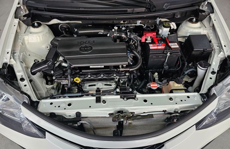 Toyota Etios 1.3 X 16v - Foto #5