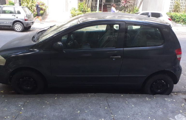 Volkswagen Fox City 1.0 8V (Flex) 2p - Foto #2