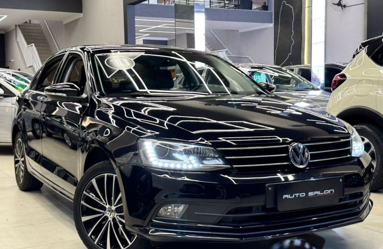 Volkswagen Jetta 2.0 TSi Highline 211cv - Foto #1