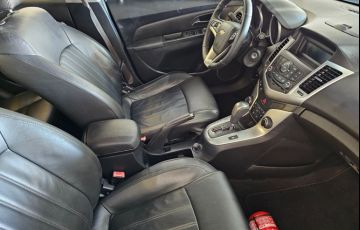 Chevrolet Cruze 1.8 LT 16V Sedan - Foto #4