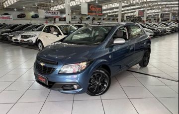 Chevrolet Onix 1.0 MPFi Seleção 8v