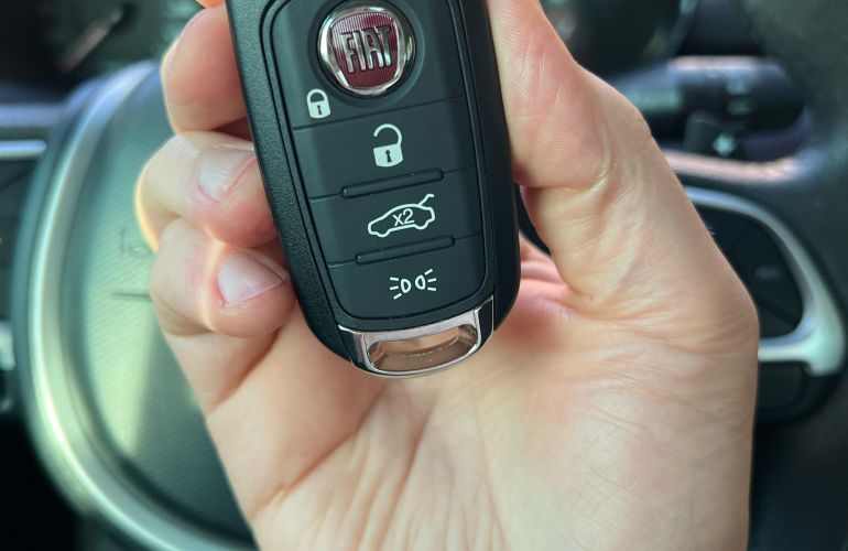 Fiat Cronos 1.8 Precision - Foto #2