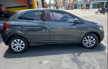 Chevrolet Onix 1.4 MPFi LT 8v - Foto #4