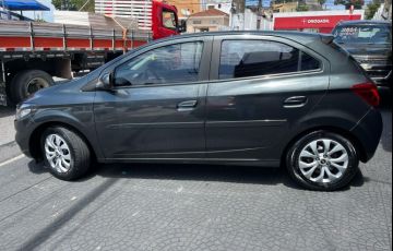 Chevrolet Onix 1.4 MPFi LT 8v - Foto #5