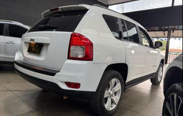 Jeep Compass 2.0 Sport 4x2 16V Gasolina 4p Aut - Foto #4