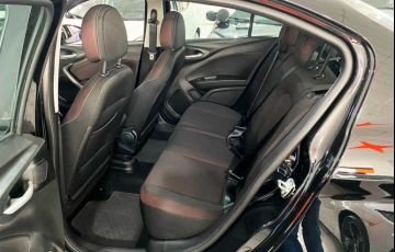 Fiat Cronos 1.8 E.torq Precision - Foto #9