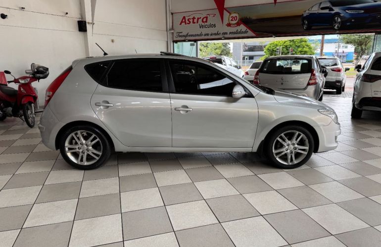 Hyundai i30 GLS 2.0 16V Top (aut.) - Foto #2