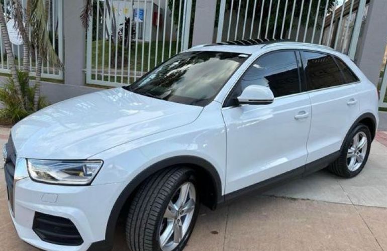 Audi Q3 2.0 TFSI Ambiente S Tronic Quattro - Foto #2