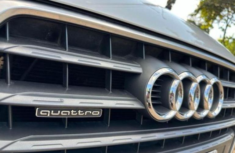 Audi Q3 2.0 TFSI Ambiente S Tronic Quattro - Foto #3