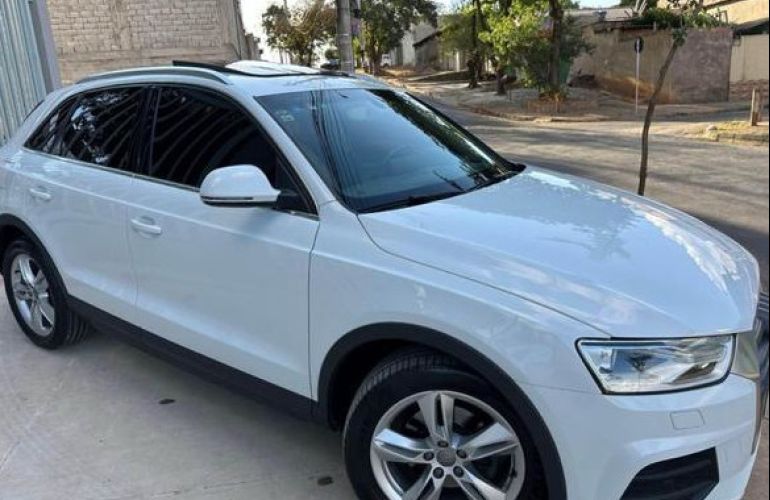Audi Q3 2.0 TFSI Ambiente S Tronic Quattro - Foto #5