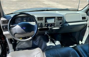 Ford F-250 XLT 4x2 3.9 (Cab Simples) - Foto #2