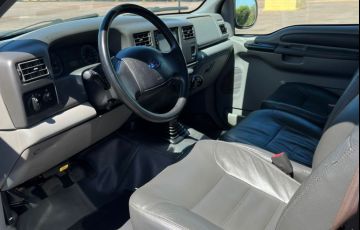 Ford F-250 XLT 4x2 3.9 (Cab Simples) - Foto #3