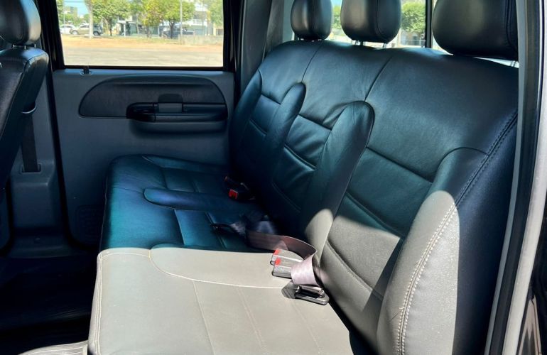 Ford F-250 XLT 4x2 3.9 (Cab Simples) - Foto #9