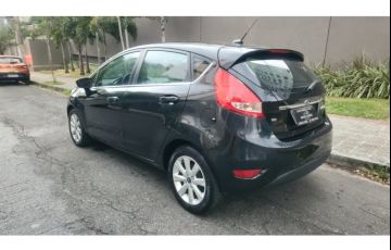 Ford Fiesta 1.5 SE Hatch 16V Flex 4p Manual - Foto #4