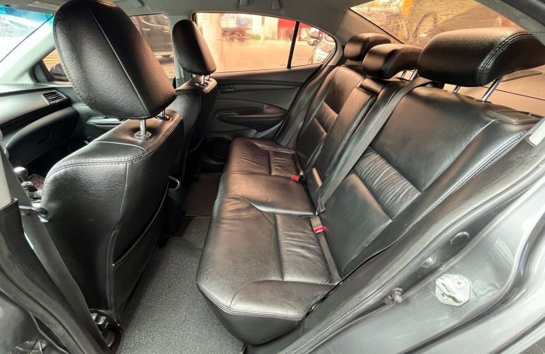 Honda City 1.5 DX 16v - Foto #8