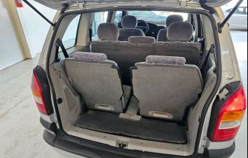 Chevrolet Zafira 2.0 MPFi 16v - Foto #6