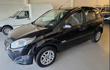 Ford Fiesta 1.6 MPi Class Hatch 8v - Foto #2