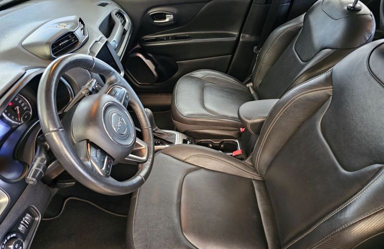 Jeep Renegade 1.8 16V Limited - Foto #4