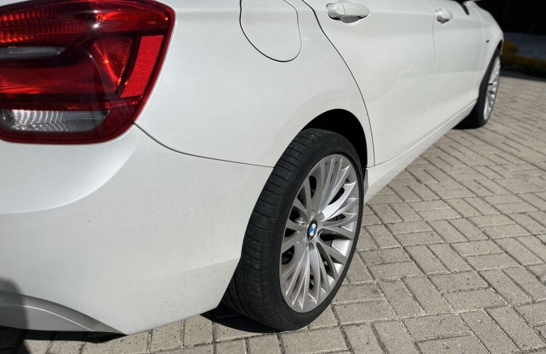 BMW 116i 1.6 - Foto #1