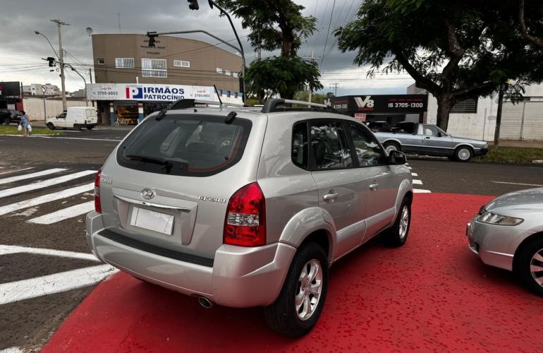 Hyundai Tucson 2.0 MPFi GLS 16V 143cv 2wd - Foto #5