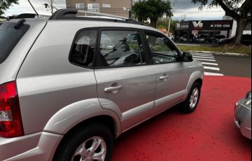 Hyundai Tucson 2.0 MPFi GLS 16V 143cv 2wd - Foto #8