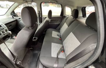 Ford Fiesta 1.6 MPi Class Hatch 8v - Foto #7