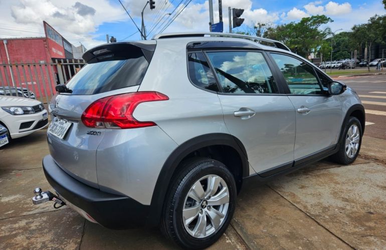 Peugeot 2008 1.6 Style (Aut) - Foto #2