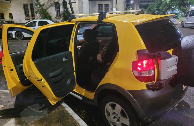 Volkswagen CrossFox 1.6 (Flex) - Foto #1