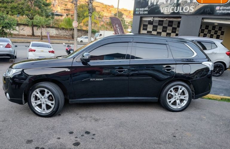 Mitsubishi Outlander 3.0 Gt 4x4 V6 24v Gasolina 4p Automático - Foto #5
