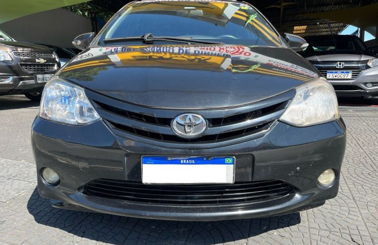 Toyota Etios 1.5 Xls 16v - Foto #3