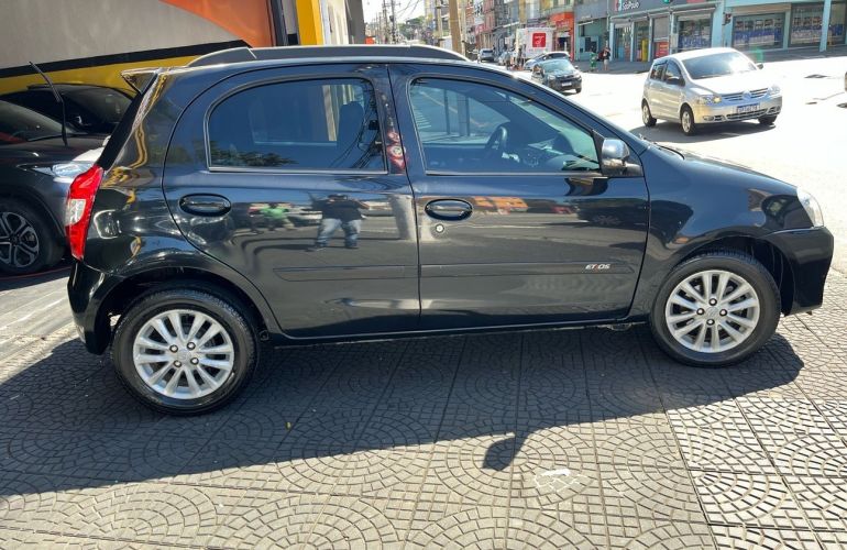 Toyota Etios 1.5 Xls 16v - Foto #4