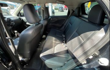 Toyota Etios 1.5 Xls 16v - Foto #8