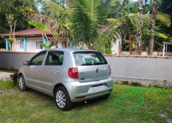 Volkswagen Fox 1.0 8V (Flex) 4p - Foto #3