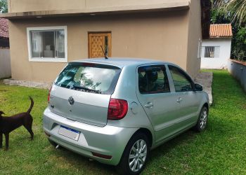 Volkswagen Fox 1.0 8V (Flex) 4p - Foto #4