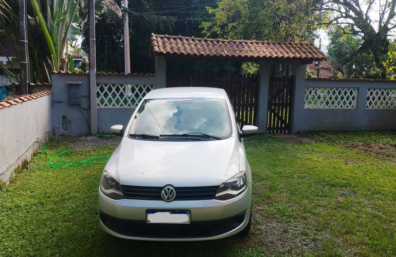 Volkswagen Fox 1.0 8V (Flex) 4p - Foto #5
