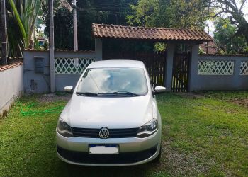 Volkswagen Fox 1.0 8V (Flex) 4p - Foto #5