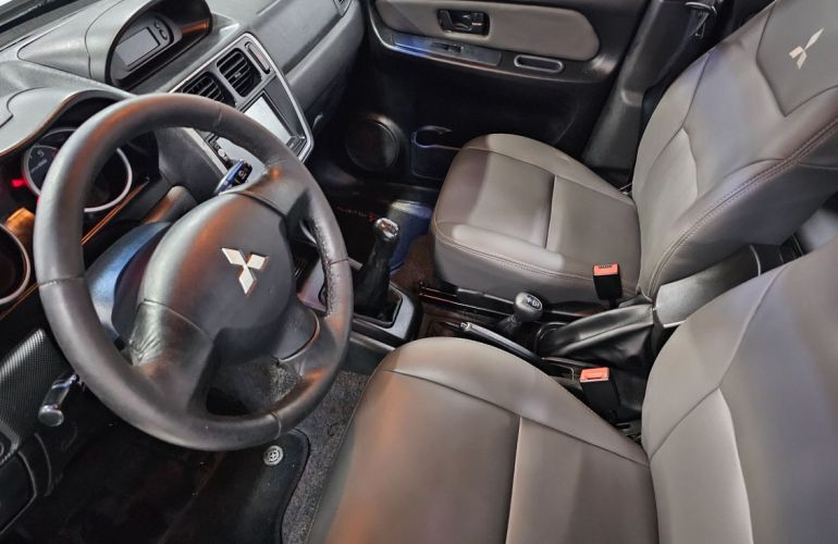 Mitsubishi Pajero Tr4 2.0 4x4 16v - Foto #4