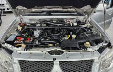 Mitsubishi Pajero Tr4 2.0 4x4 16v - Foto #5