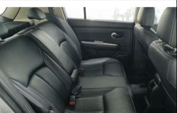 Nissan Tiida SL 1.8 (flex) - Foto #4