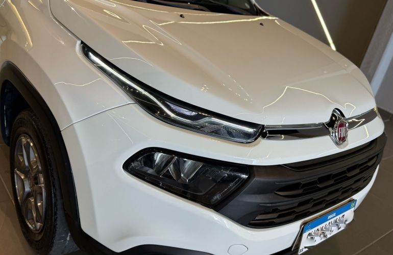 Fiat Toro 1.8 Freedom (Aut) - Foto #2