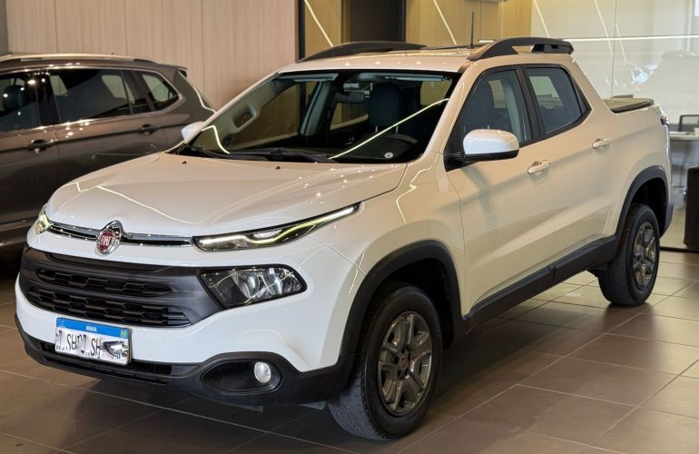 Fiat Toro 1.8 Freedom (Aut) - Foto #3