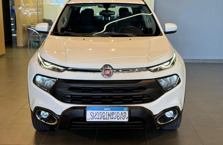 Fiat Toro 1.8 Freedom (Aut) - Foto #4