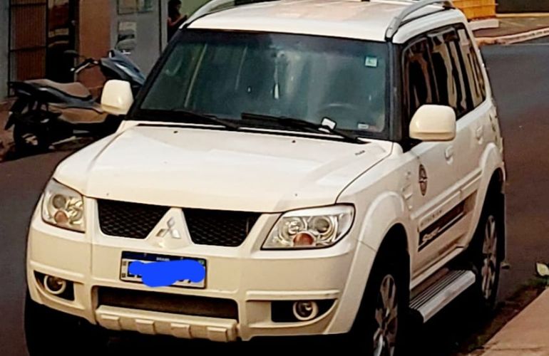 Mitsubishi Pajero TR4 2.0 16V 4X4 (Flex) (Aut) - Foto #1
