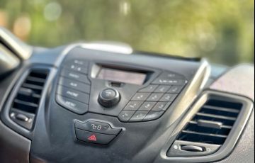 Ford New Fiesta SE 1.6 16V - Foto #2