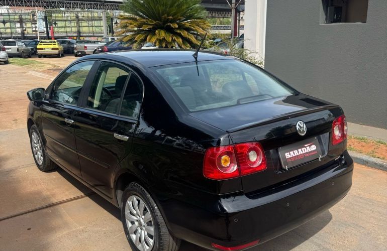 Volkswagen Polo Sedan 1.6 Mi 8v - Foto #8